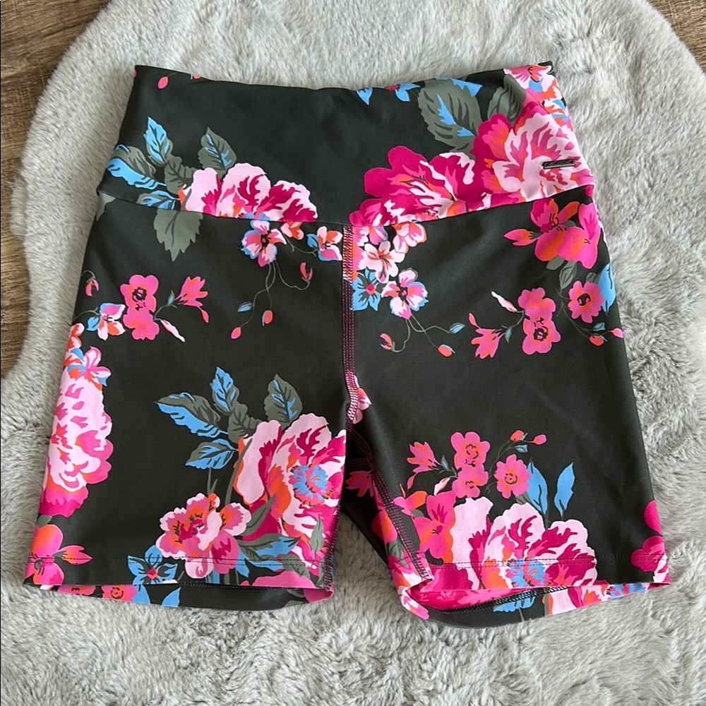 Maaji Bouquet Genius High Rise Bike Shorts S - Picture 3 of 8